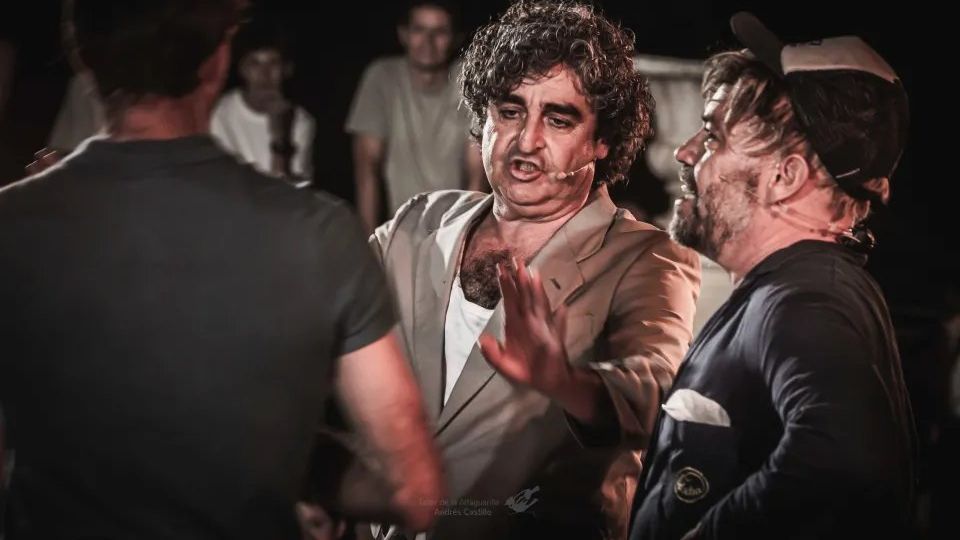 Intrusos, de Lolo Fernández y Cía.