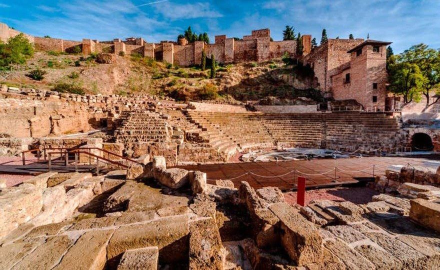 Visita guiada por la alcazaba y el teatro romano