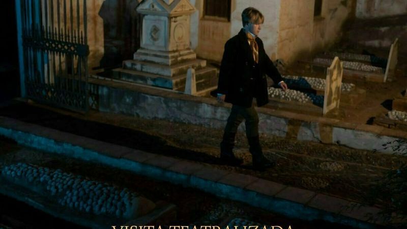 Descubre el Cementerio Inglés de Noche