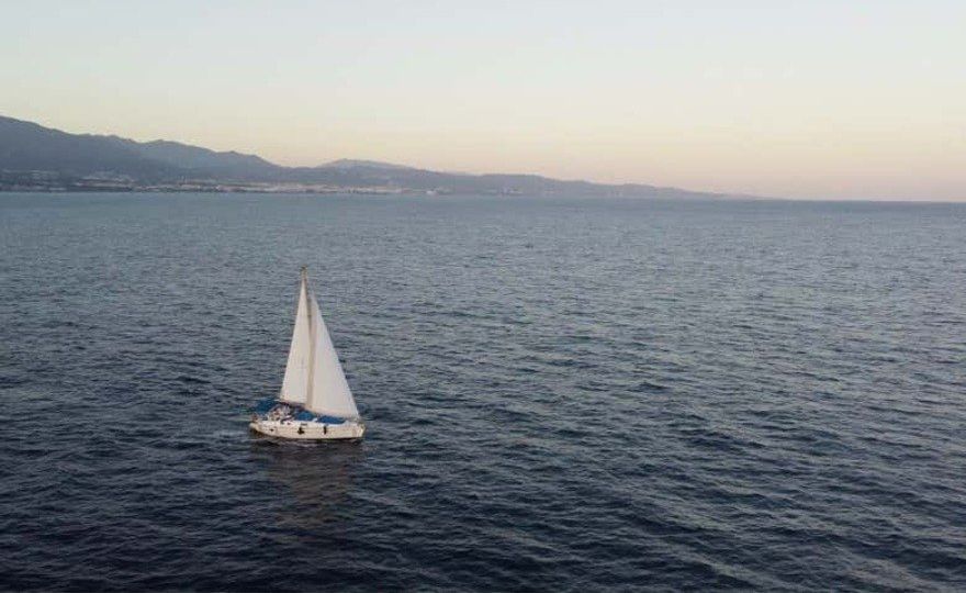 Paseo en velero por Puerto Banús