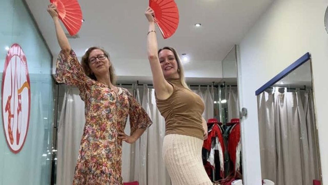 Una clase de flamenco en Málaga para empezar por la esencia
