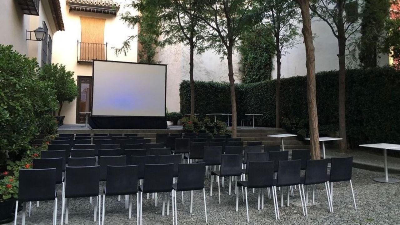 Cine bajo las estrellas: el ciclo de verano en el Museo Picasso Málaga